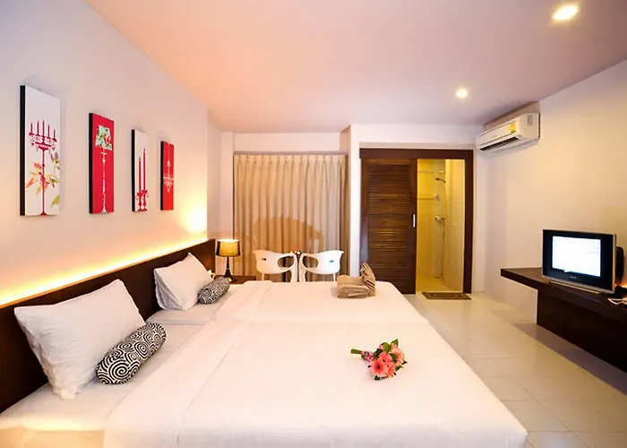 Urban Patong Mini Hotel And More